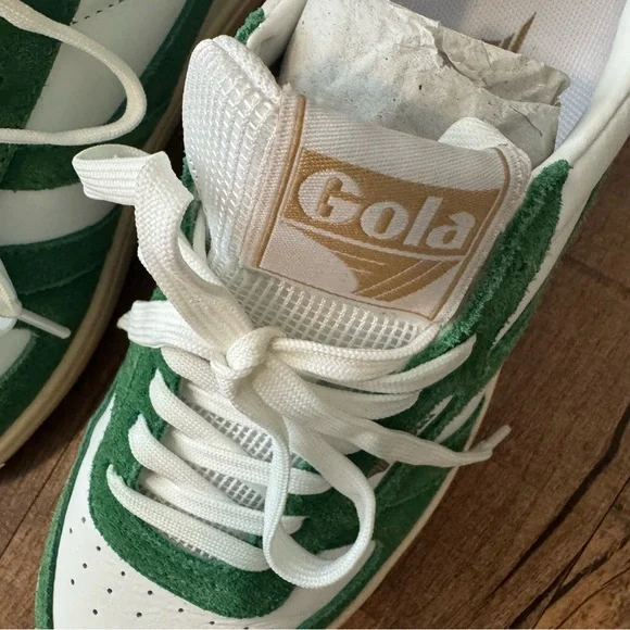 Gola Classic Green and White Trainers - Picture 2 of 4